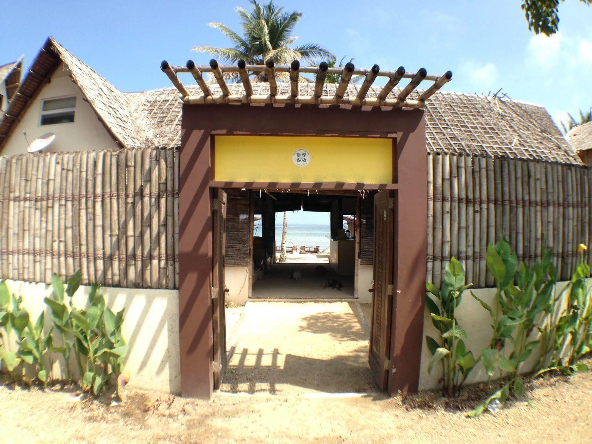Mangoriders Beach Club Катіклан Екстер'єр фото